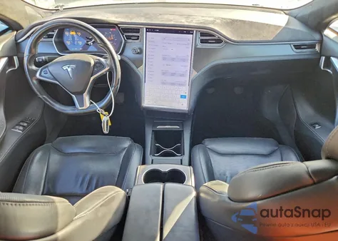 2017 Tesla Model S z USA, uszkodzony, nr VIN 5YJSA1E2XHF185855